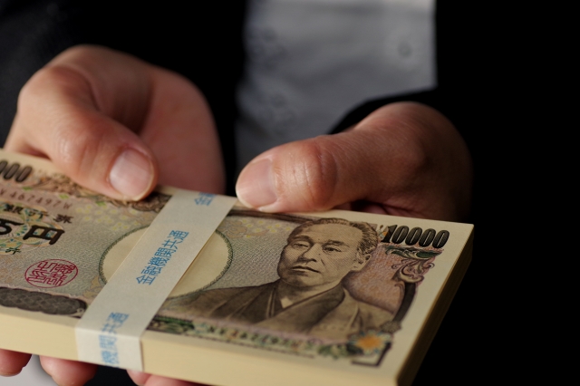 闇金業者に大金を渡してしまう。和光市の弁護士や司法書士への無料相談に一歩踏み出す